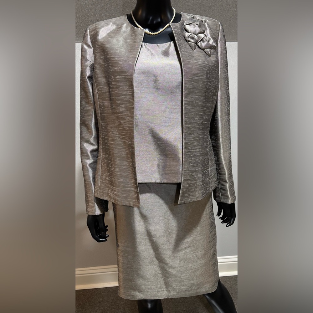 Kasper Silk Look Taupe 3 piece skirt suit tank plus blazer jacket 10 petite